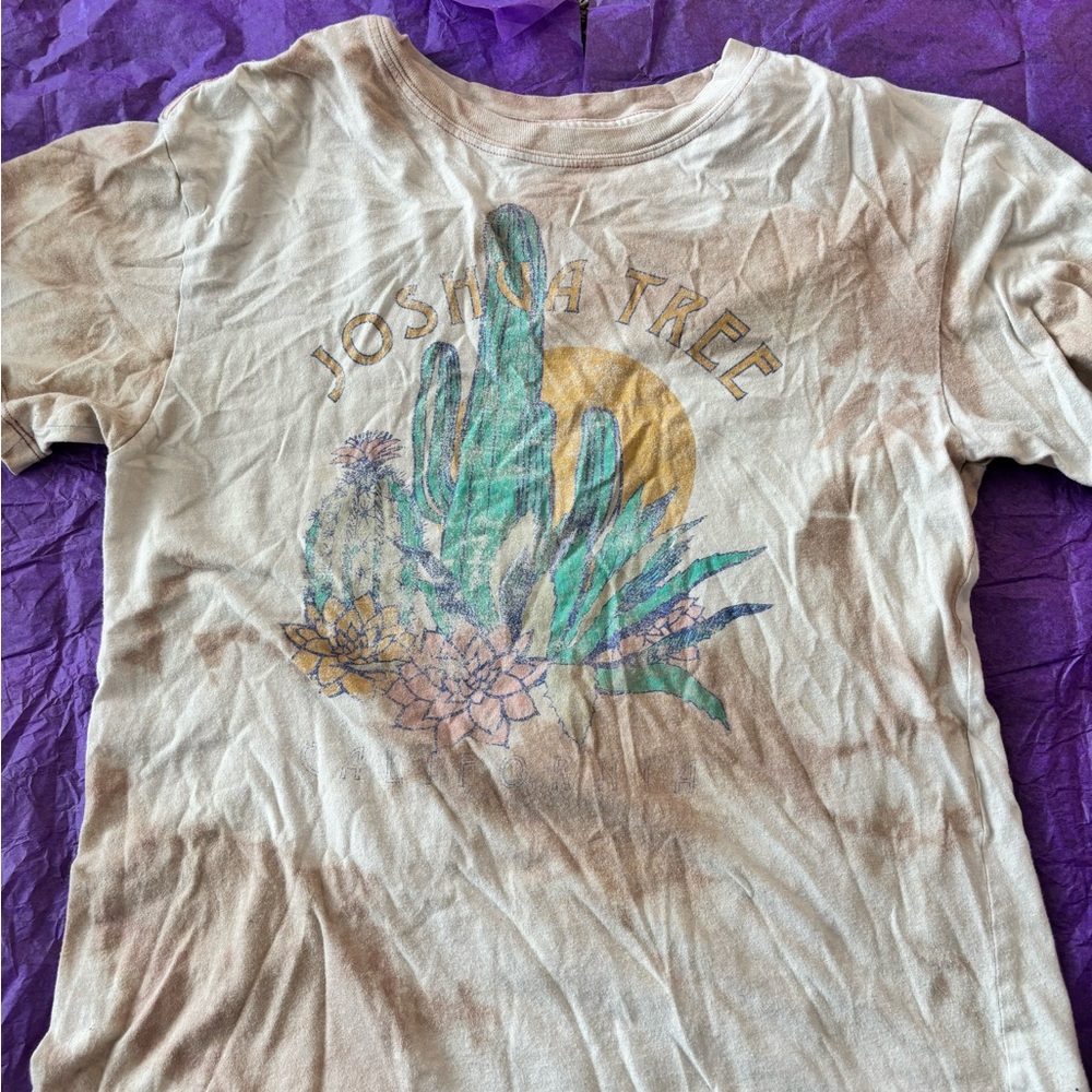 Fleurish Beige Graphic Tee